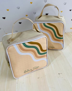 Maletinha M Cristal ou Verniz Tam. 17x17cm    