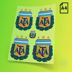 Cartela A4 DTF UV – Escudo Seleção Argentina Estilo Bordado 03 Copa do Mundo 2026 Material em Filme Cartela A4 - 21 x 29 cm Impressão Colorida Verniz para auto relevo  Cartela adesivo DTF UV - Copa do Mundo 2026