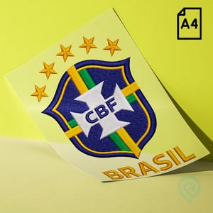Cartela A4 DTF UV – Escudo Seleção Brasileira CBF Estilo Bordado 03 Copa do Mundo 2026 Material em Filme Cartela A4 - 21 x 29 cm Impressão Colorida Verniz para auto relevo  Cartela adesivo DTF UV - Copa do Mundo 2026