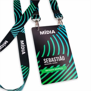 Credenciais Premium + Cordão personalizado