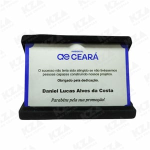 Estojo com placa de homenagem