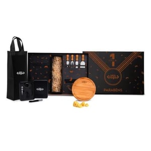 Kit Queijo E Vinho Com Espaço Para Garrafa - 11 Peças