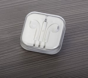 Fone de Ouvido Estéreo com Microfone