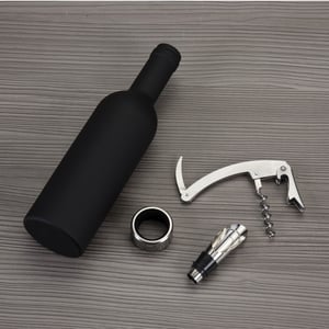 KIT VINHO PLÁSTICO RESISTENTE 3 PEÇAS FORMATO GARRAFA