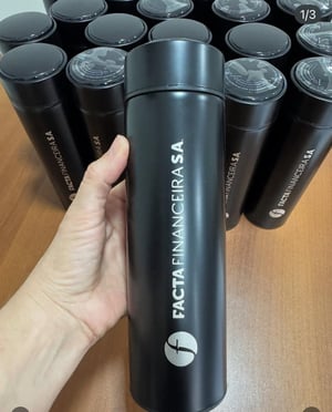 Garrafa Térmica 500ml com LED
