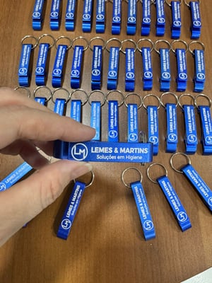 Chaveiro de Alumínio Abridor 2x1