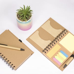 Caderno Ecológico com Autoadesivos e Caneta