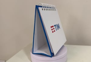 Calendário de Mesa 2026 Wire-O