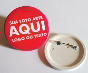 Botton Acrílico e Alfinete no Verso      