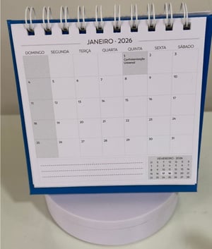 Calendário de Mesa 2026 Wire-O