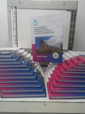 Capa Dura Personalizada - A3 Papelão 2.0 revestido com Capa Impressa A3 4x0 - Só Frente  Capa Dura Impressa + Miolo Costurado 