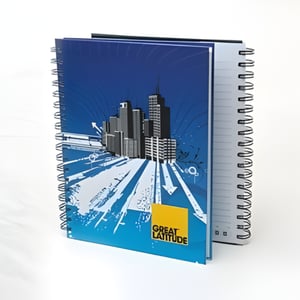 Caderno Grande | Capa Dura | 20x28cm | 192 Pág. - Miolo Padrão Preto e Branco Capa Dura Colorida + Miolo Padrão Preto e Branco 20x28cm    