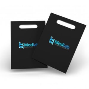 Pasta com Alça 4/0 Supremo 250g/m² 28x37.5 4x0 - Só Frente Verniz UV Frente 1/0 Faca Padrão Impressão Offset