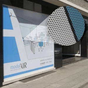 Adesivo em Vinil Perfurado Adesivo em Vinil Perfurado Fazemos Qualquer Tamanho Para Você Impressão Digital com Qualidade Superior  Corte Reto 