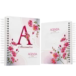Agenda 2026 floral personalizada com nome - modelo 01 Capa dura revestida com vinil adesivo e laminação fosca e miolo colorido em papel offset 75 g/m² 15,5 x 21 cm Capa, contra capa e miolo colorido Fosco ou brilho Wire-o Elástico e personalização com nome
