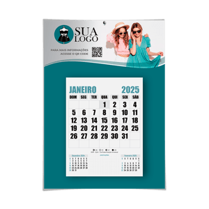 Calendário de parede com folhas destacáveis