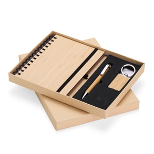 Kit Executivo Ecológico 3 Peças  Largura :  19 cm | Comprimento :  24,6 cm Medidas aproximadas para gravação (CxL):  20 cm x 18 cm   