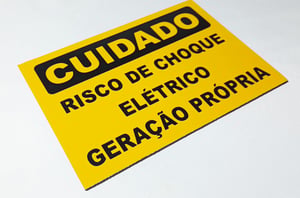 Placa Cuidado Risco De Choque Elétrico Geração Própria 25x18 Aluminio (ACM)