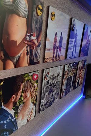 Quadro Me Enquadre MDF 6mm Formicado 18x18 cm 4x0 Adesivo Uv Impresso Velcro Dupla Face para fixação na parede 