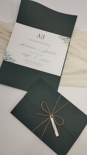 Convites de formatura Papel cor verde Santiago180g 21x15cm Selecionar Original do papel Com Recorte Impressão Frente