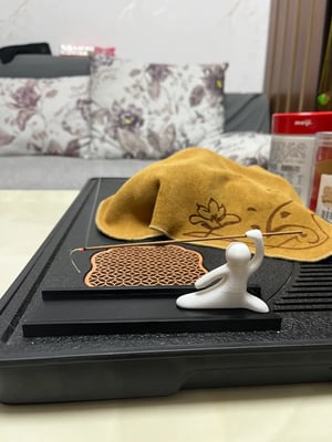 002-Porta-incenso (Pescando sozinho no rio gelado e nevado)