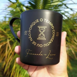 Caneca Moscow Mule     Serigrafia em uma cor - Arte única para todo o pedido • A cor da caneca deve ser definida juntamente com o setor de arte após confirmação do pedido •