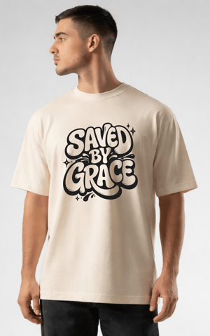 Camiseta SAVED BY GRACE 100% Algodão fio 30.1 Oversized/Tradicional Impressão DTF  PREMIUM • UNISSEX •