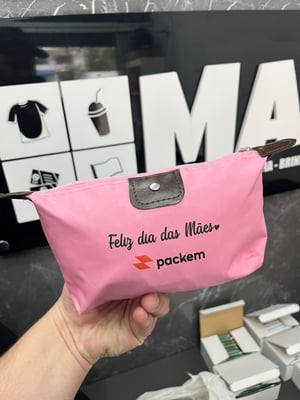Necessaire Poliéster  18,3 x 11cm Impressão DTF, SEM LIMITAÇÃO DE COR  Premium • Sugestão de arte! Personalizamos como você desejar •