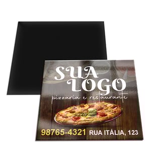 Imã de Geladeira 5,0x4,5cm Couchê 250g e Manta magnética 5,0x4,5cm 4x0 Verniz Total Brilho Corte Reto Imã no verso