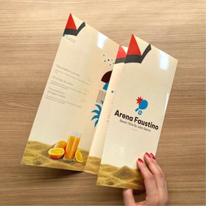 Cardápio A3 Personalizado A3 Laminado 2 dobras 14x30cm (FECHADO)