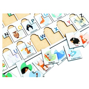 Brinquedo Educativo Tabuleiro Encaixe Alfabeto Bilingue Inglês Mdf