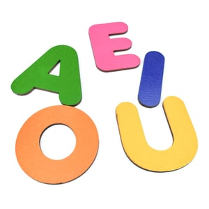 Brinquedo Educativo Tabuleiro Encaixe Vogais Mdf