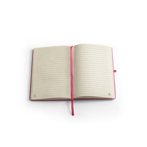 Caderno A5 de capa dura em PET 100% reciclado, com páginas pautadas recicladas