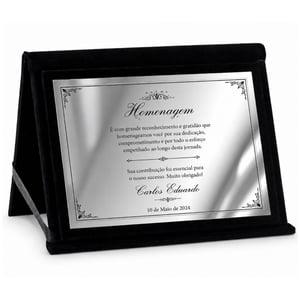 Placa de Homenagem Personalizada com Pasta Veludo 23x33cm Estojo Veludo e Acrílico Pasta 23x33cm Prata e Ouro Veludo Gravação Laser 
