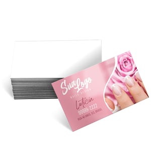 Cartão de visita 4x0 couchê 300g verniz UV total frente • Couchê 300g • Arte 91x51mm • 4x0 - Impresso colorido frente, verso sem impressão • Verniz UV total frente  • Tamanho final 87x47mm aprox.