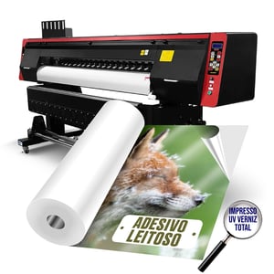 Adesivo vinil leitoso impresso UV com verniz total • Vinil leitoso adesivo • Metro² personalizado • Impressão UV CMYK • Material com verniz total  