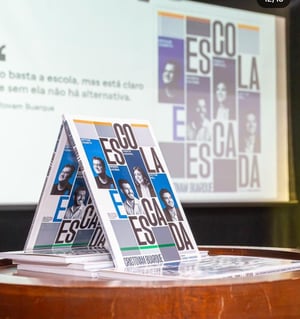 Livro Escola é Escada