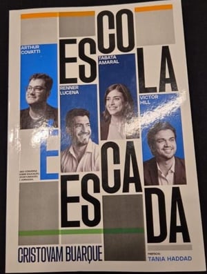 Livro Escola é Escada      Autor : Cristovam Buarque