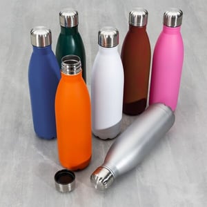 Garrafa Inox 750 ml - Ref. 17011F  Altura :  27,5 cm  Largura :  7,3 cm  Circunferência :  23 cm    