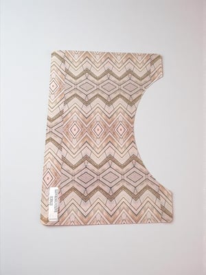 Cartazes de Contraste – Estampados Étnicos