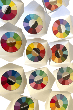 Kit com 12 Círculos de Estações Personalizados papel foto +  polaseal 10cm frente e verso  Artesanal 