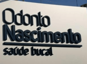 Logomarcas / Traços Caixa Alta em Aço Galvanizado Aço Galvanizado Personalizado 4x0 C/ Pintura Automotiva Brilho Sem Iluminação