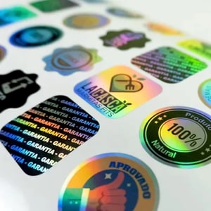ADESIVo DE VINIL HOLOGRÁFICO PERSONALZIADO