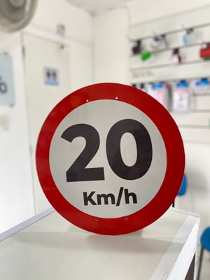 CHAPA PS 2MM ADESIVO REFLETIVO M²