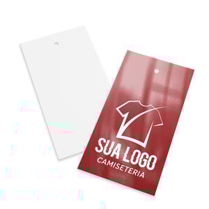 Tag Personalizada 91x51mm | Verniz UV Frente Couché 250g 8,5 x 4,4 cm (aprox.) 4x0 (Colorido frente) – Impressão digital Verniz UV Total Frente Corte + furo padrão para aplicação • Ideal para produção em maior escala
