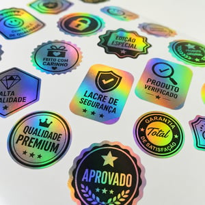 Adesivo Recortado Holográfico Cromado  4x0 - Colorido Frente Impressão UV Meio Corte 