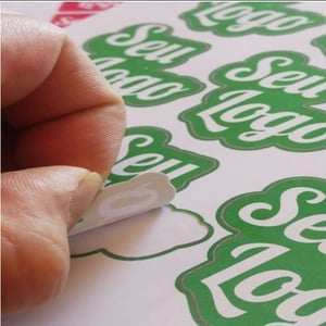 ADESIVO COM RECORTE Vinil   Impressão Solvente Meio corte 