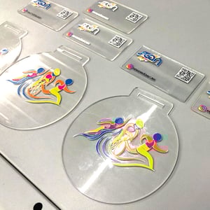 Acrilico Impressão mais Corte A Laser Acrílico  Color + Branco Impressão UV Cortado Laser 