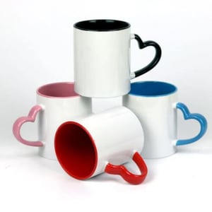 Caneca Alça Coração - Interior e Alça - 325 ml Cerâmica     