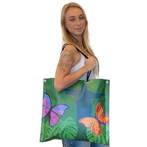 Bolsa Design Exclusivo - Borboleta Lona Plástica com 280g. Bolsa em Lona Plástica de PVC com 45x50 cm. Impressão UV a 4/0 cores.  Corte reto. Solda Eletrônica 